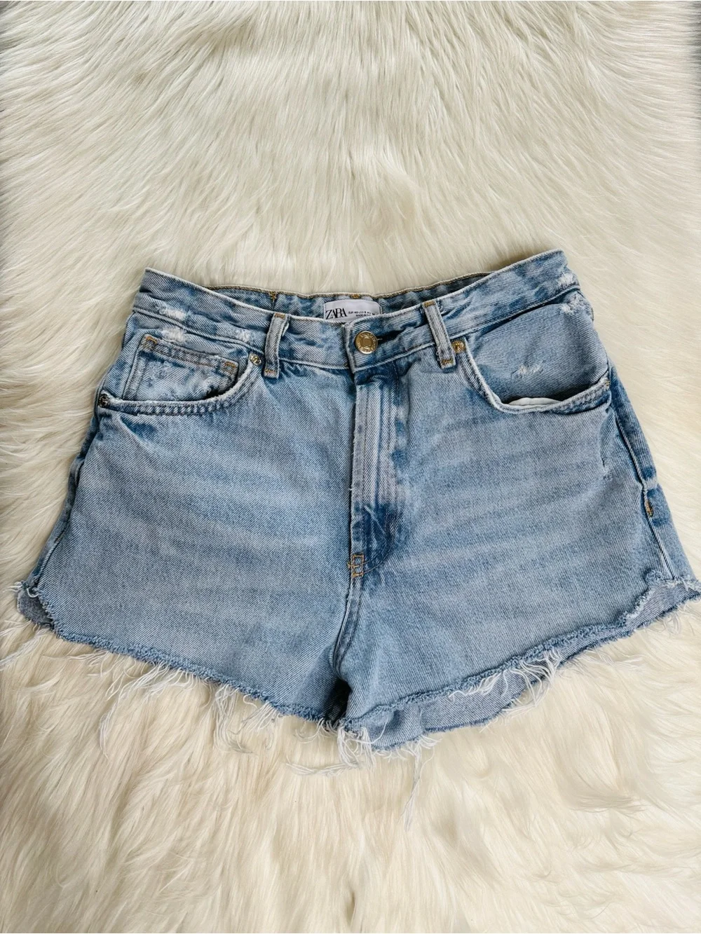 Zara High Rise Light Wash Denim Cut Offs